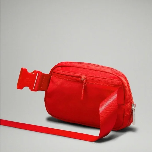 NEW LULULEMON EVERYWHERE BELT BAG HOT HEAT - Picture 5 of 9